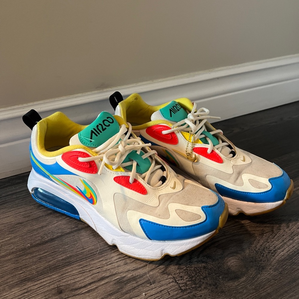 Nike Air Max 270 Sneakers